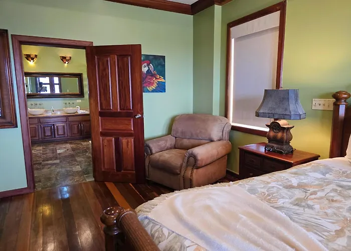 Oceans 23 * San Pedro (Ambergris Caye)