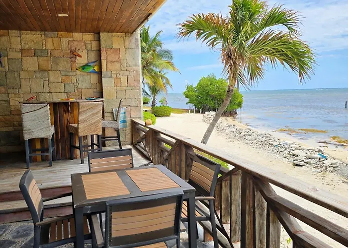 Oceans 23 * San Pedro (Ambergris Caye)